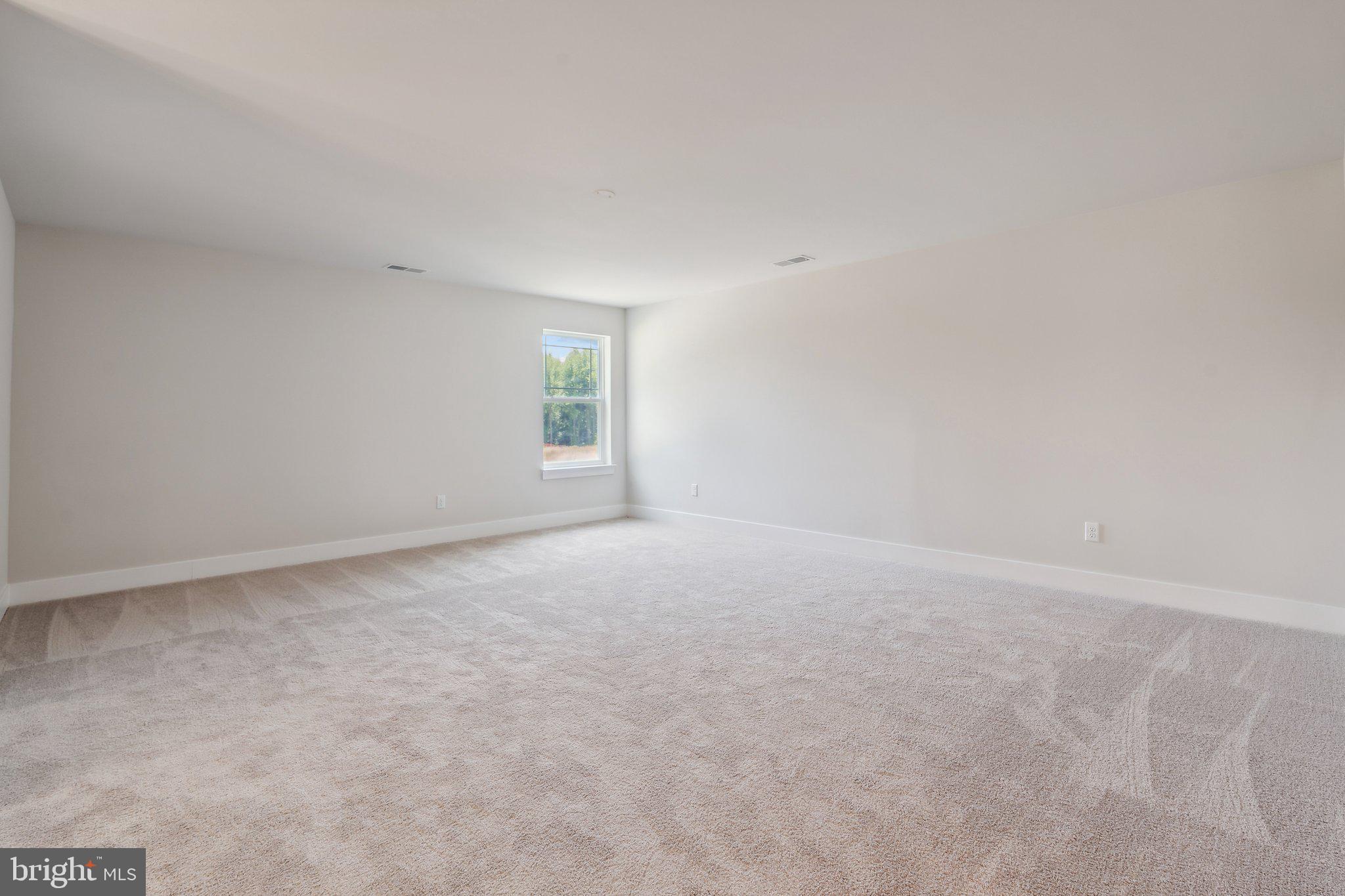 WOODED RUN ESTATES - Residential