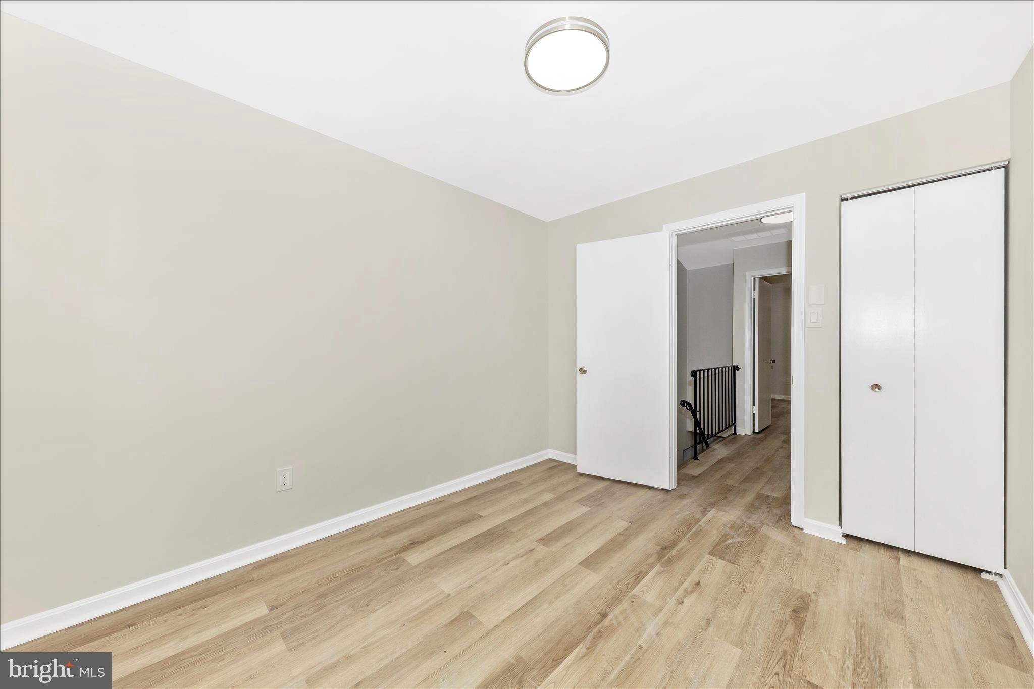 KINSMAN FARM - Residential