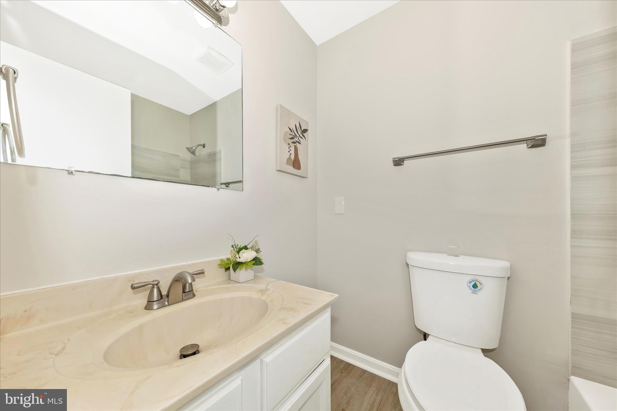 KINSMAN FARM - Residential