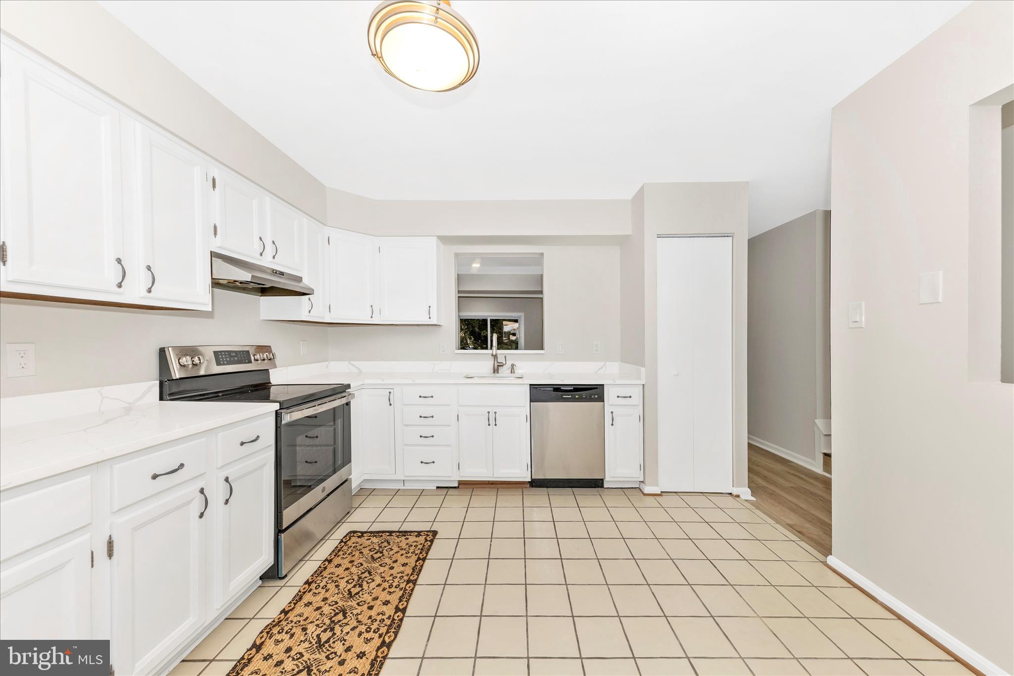 1 KINSMAN VIEW CIRCLE