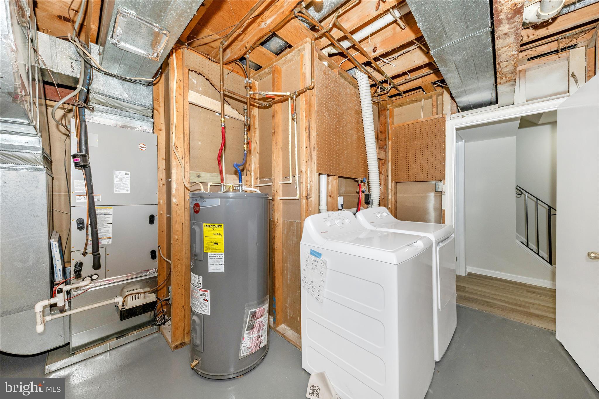 KINSMAN FARM - Residential