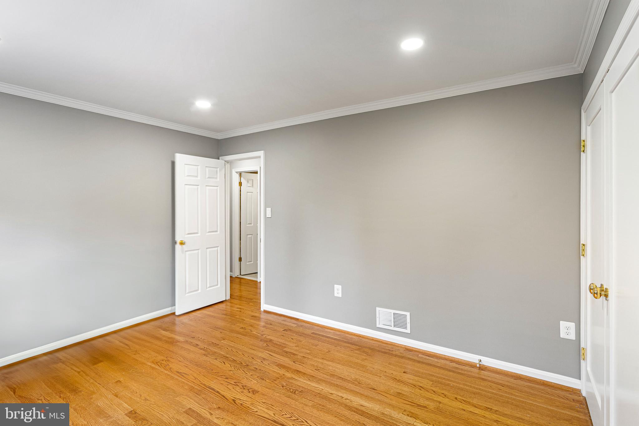 EQUESTRIAN PARK - Residential