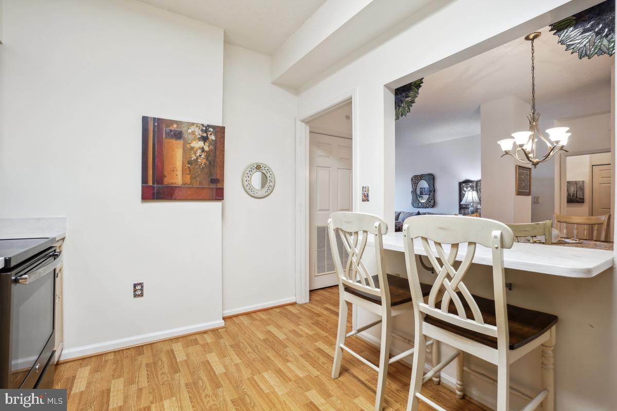 VANTAGE POINT WEST AT LW - Residential