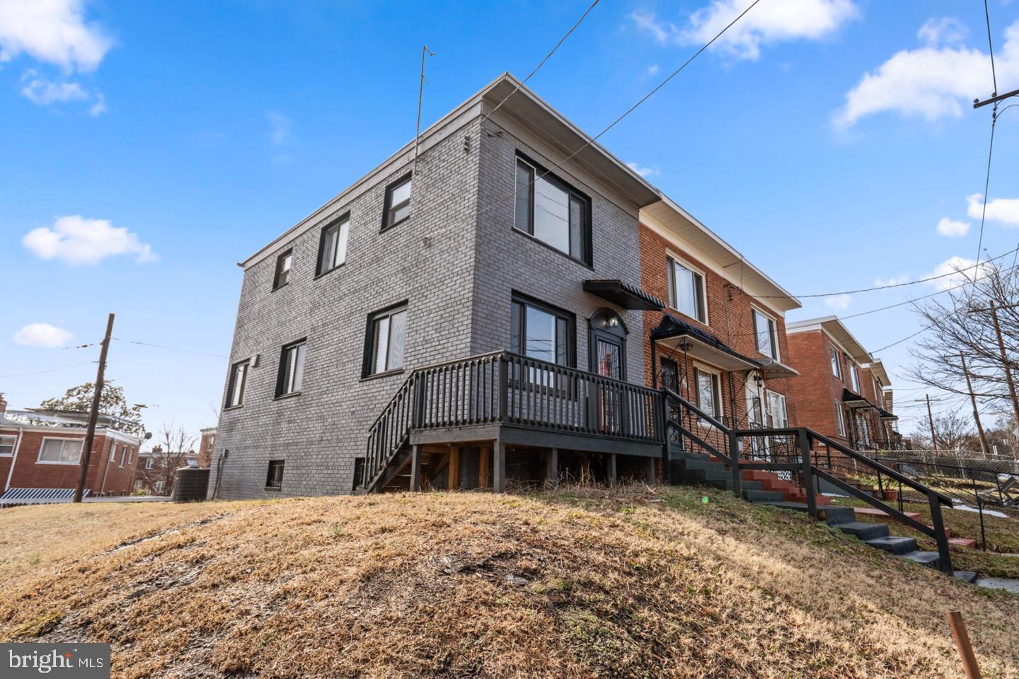 1261 GALLATIN STREET NE