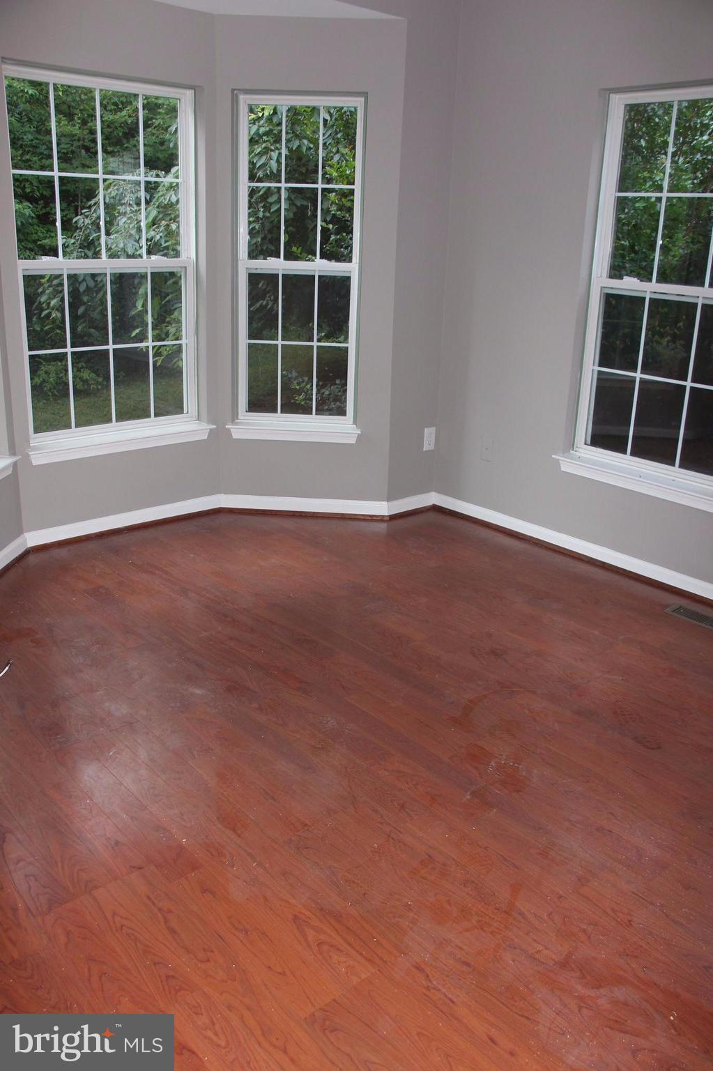 SHELTONS RUN - Residential