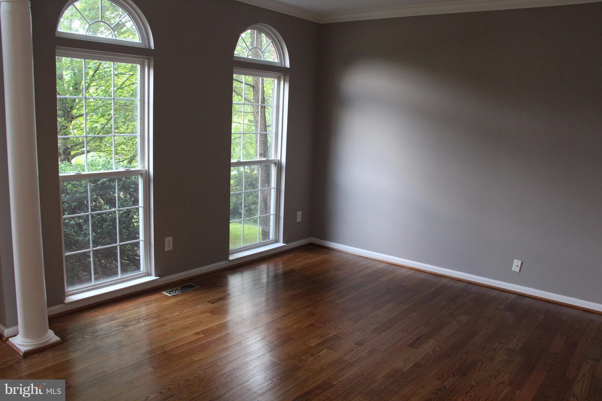 SHELTONS RUN - Residential