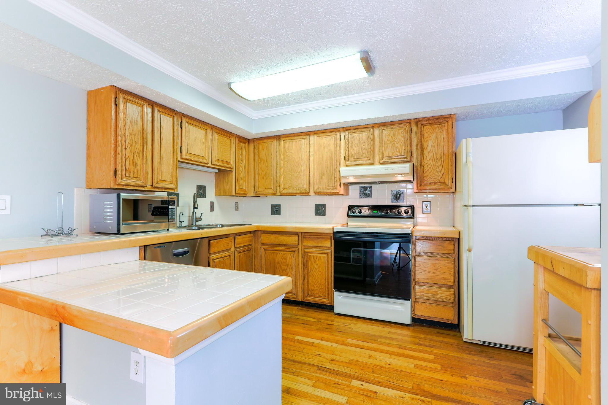 WHITNEY PARK - Residential Lease