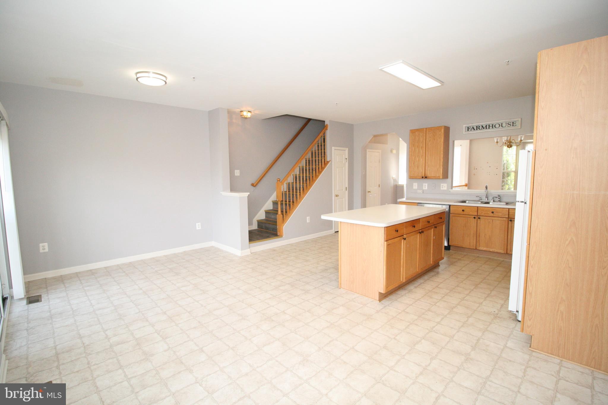 NORTH CROSSING - Residential Lease