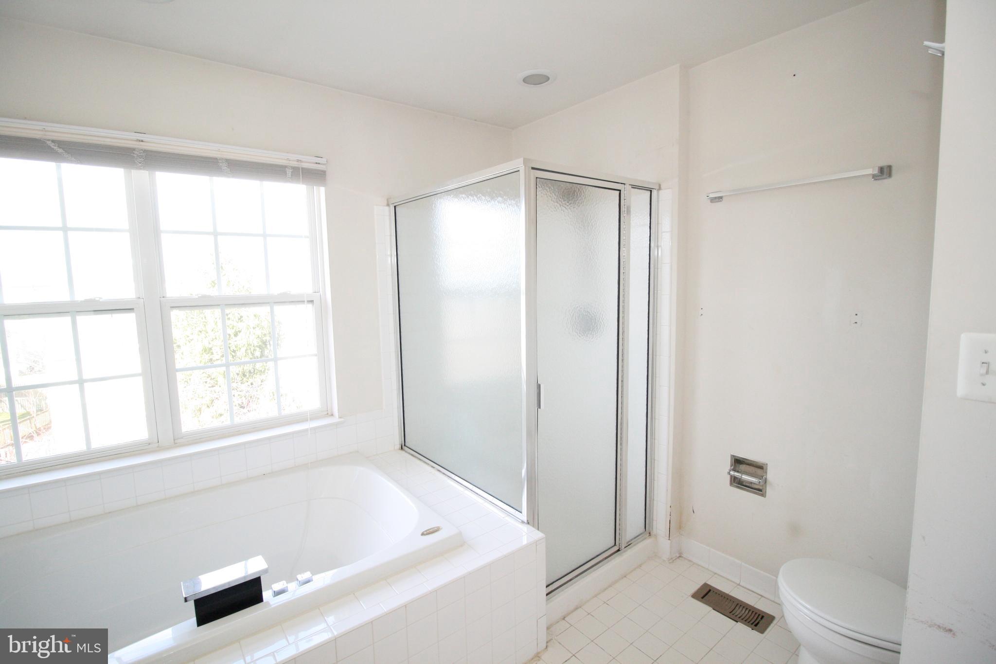 NORTH CROSSING - Residential Lease