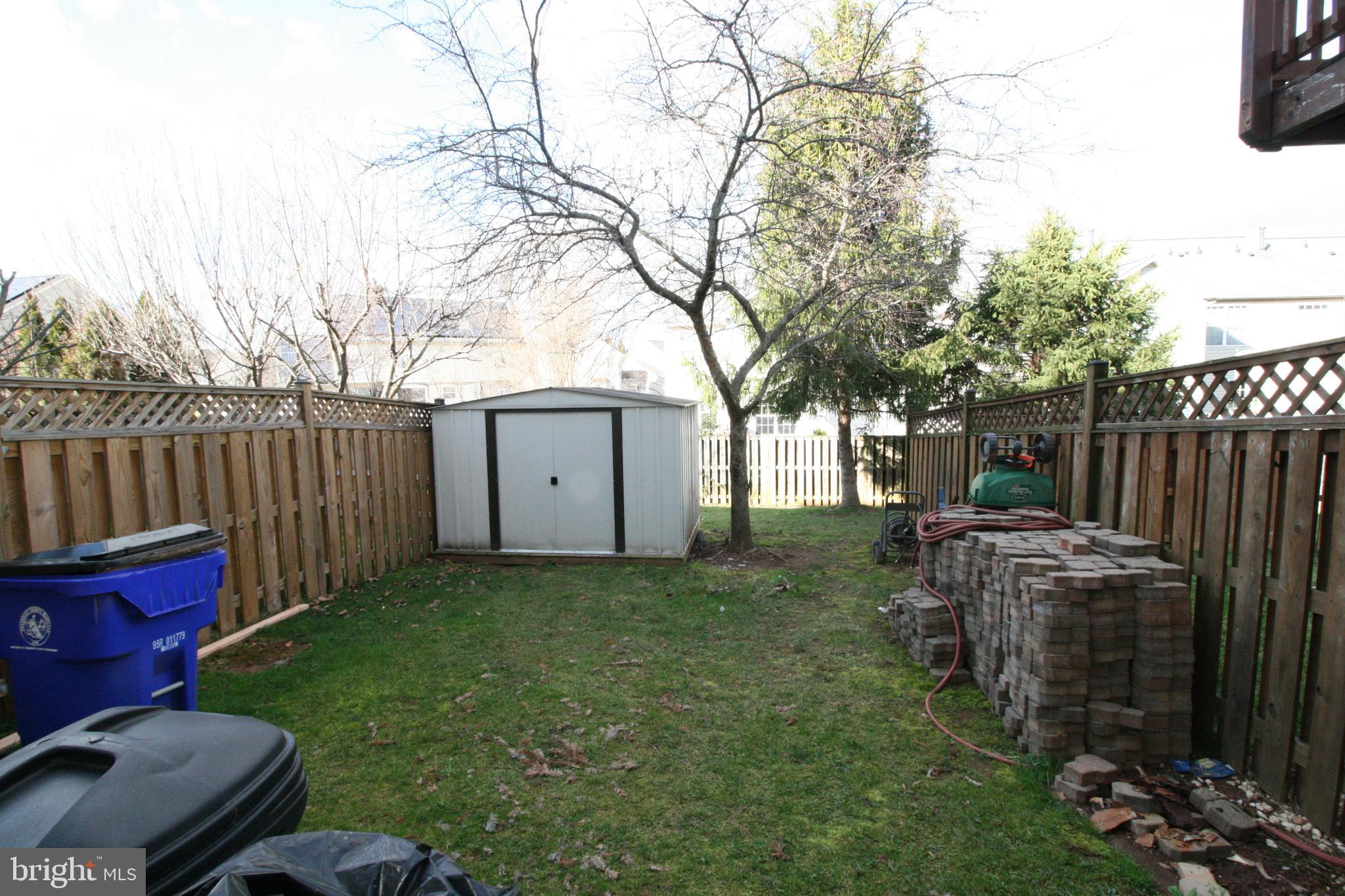 NORTH CROSSING - Residential Lease