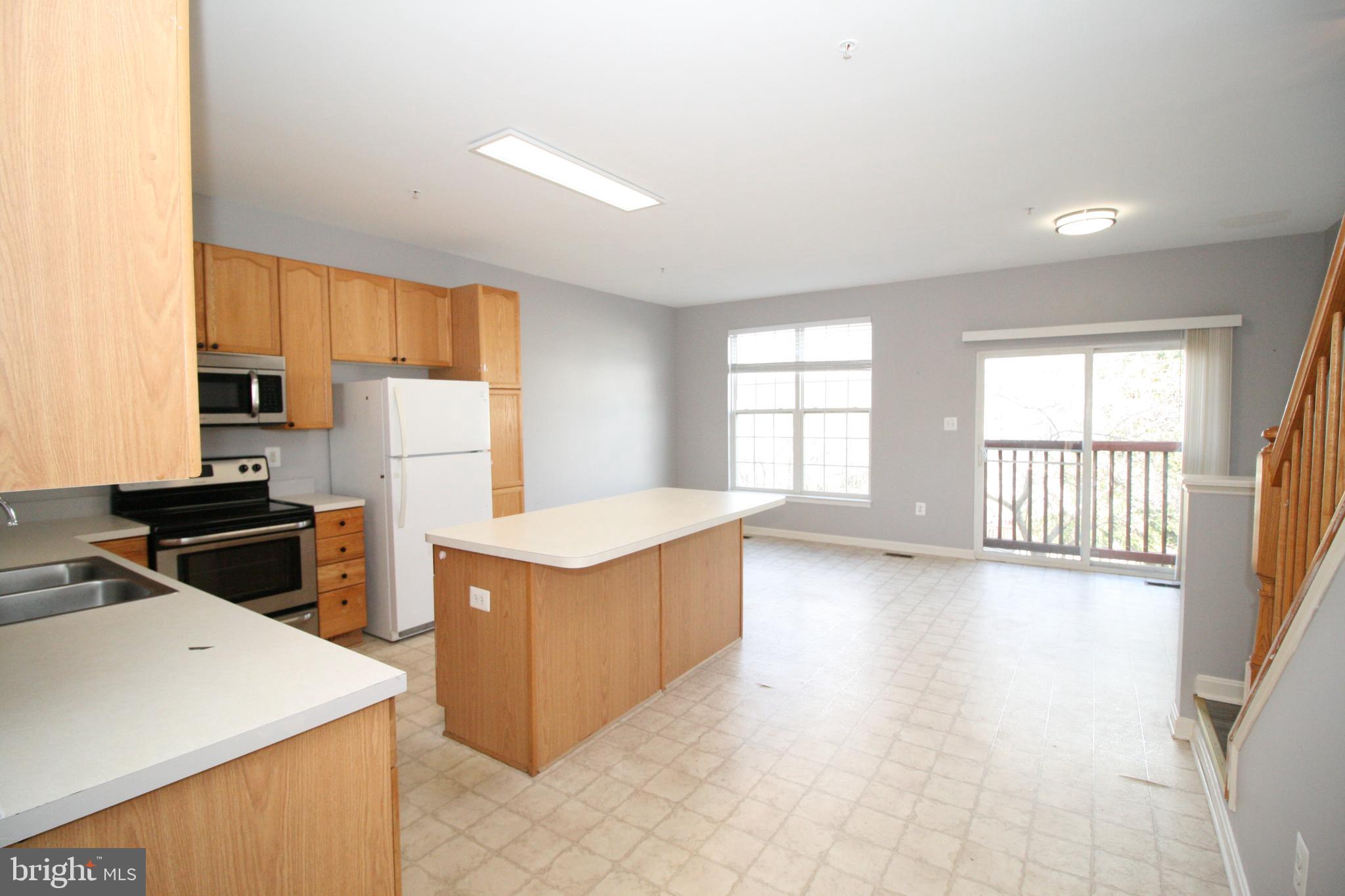 NORTH CROSSING - Residential Lease