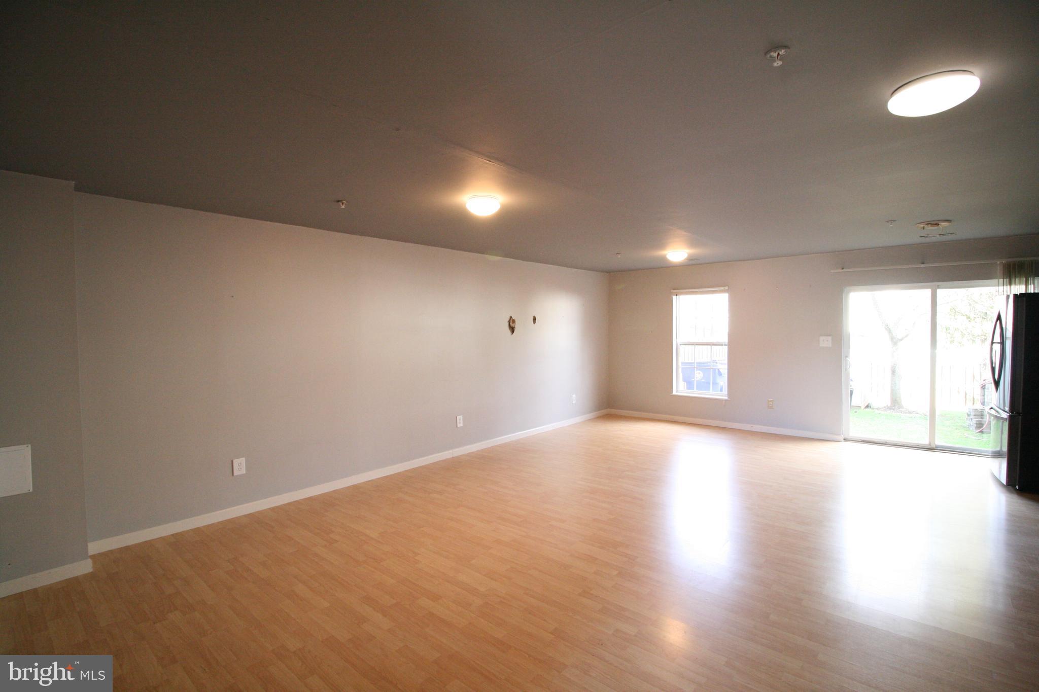 NORTH CROSSING - Residential Lease