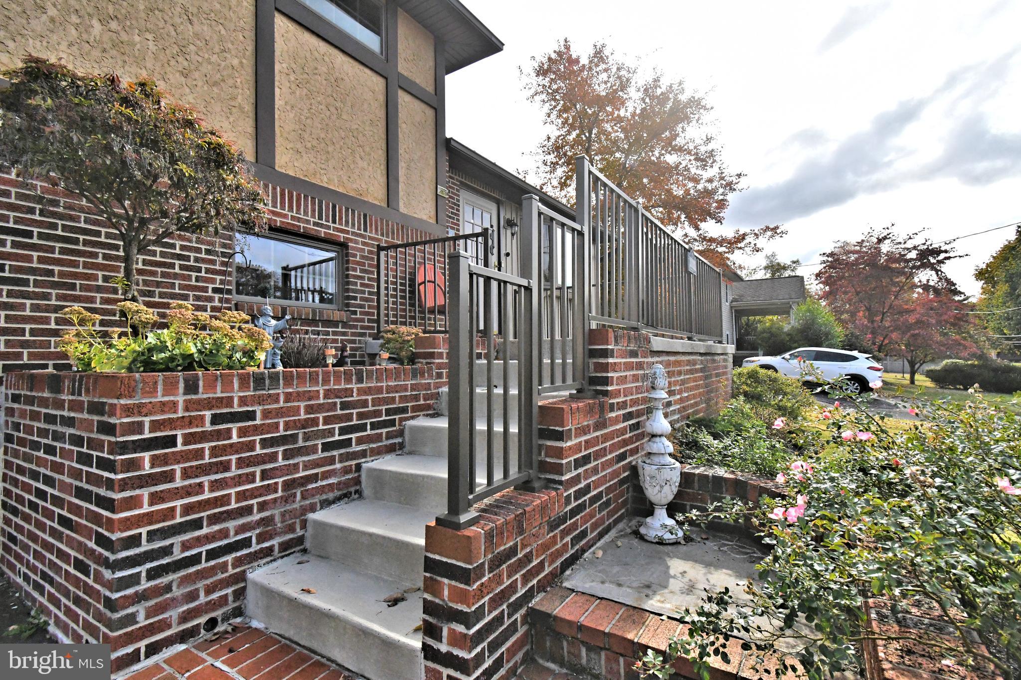 145 BEECHWOOD AVENUE