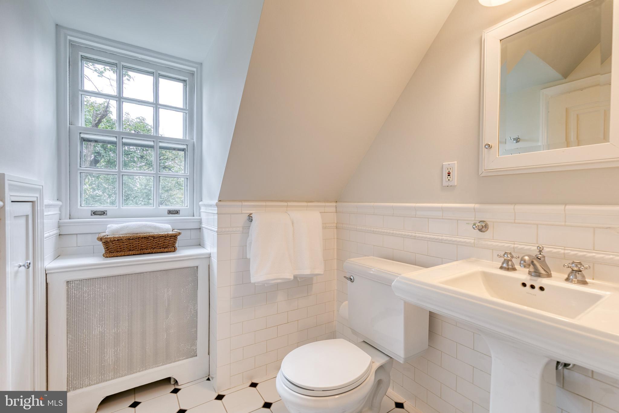 HOMELAND HISTORIC DISTRICT - Residential