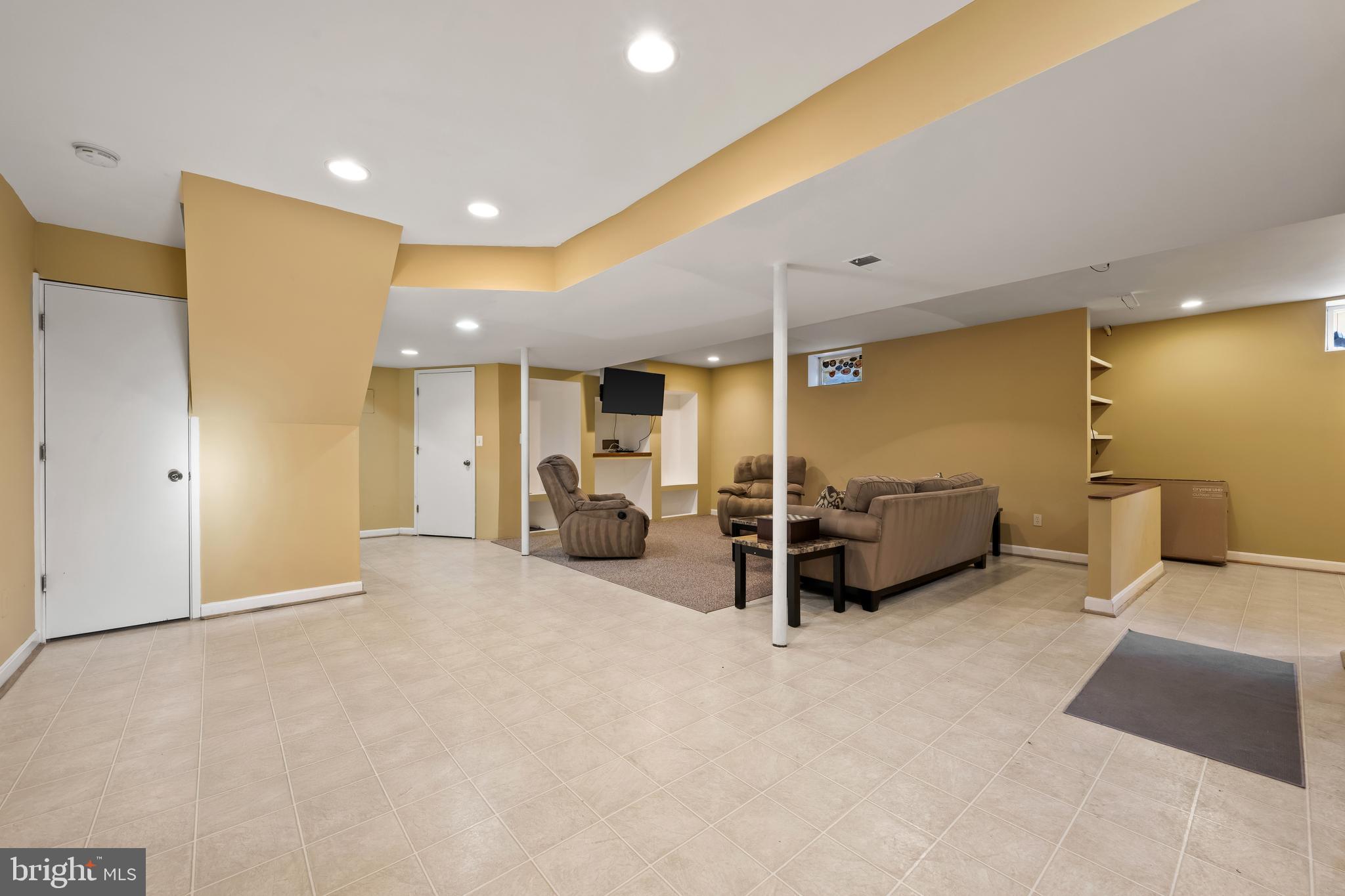 HOMEWOOD - Residential