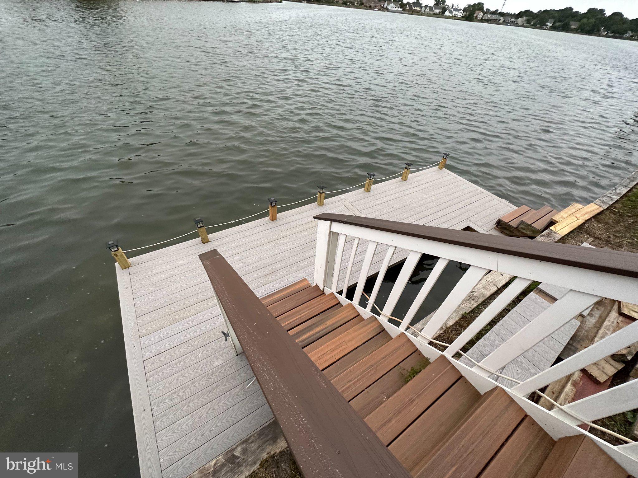 1437 PLANTATION LAKES CIR