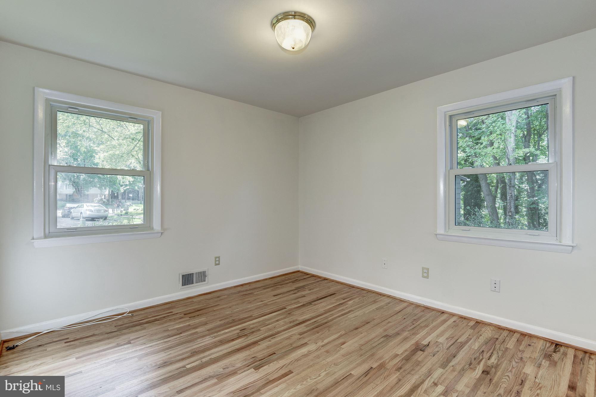 ROLLING VALLEY - Residential