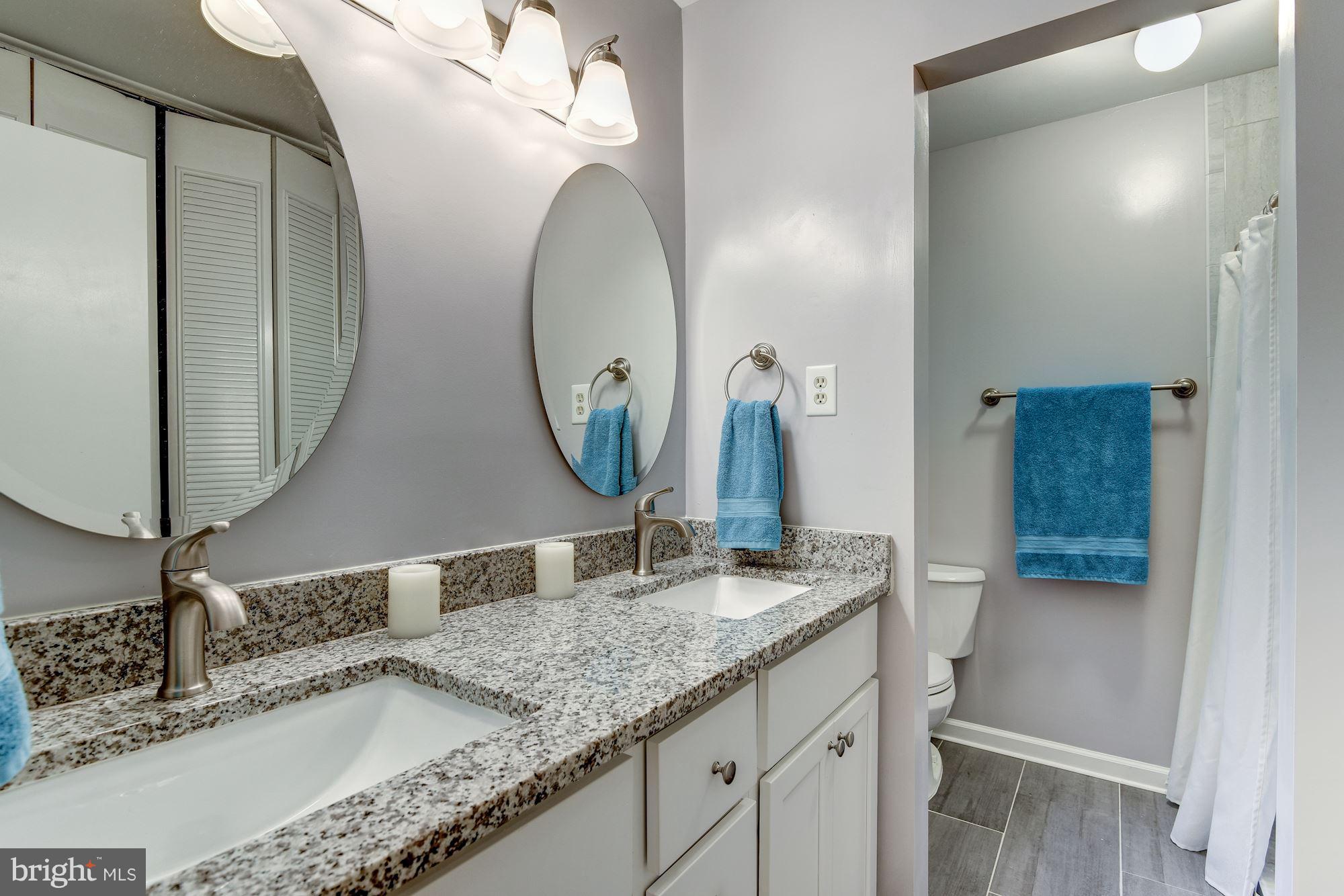 ROLLING VALLEY - Residential