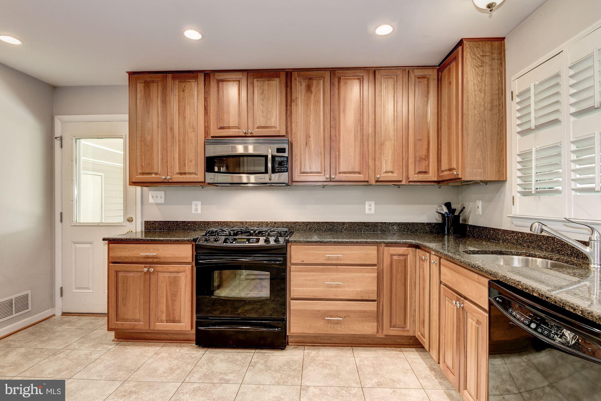 ROLLING VALLEY - Residential