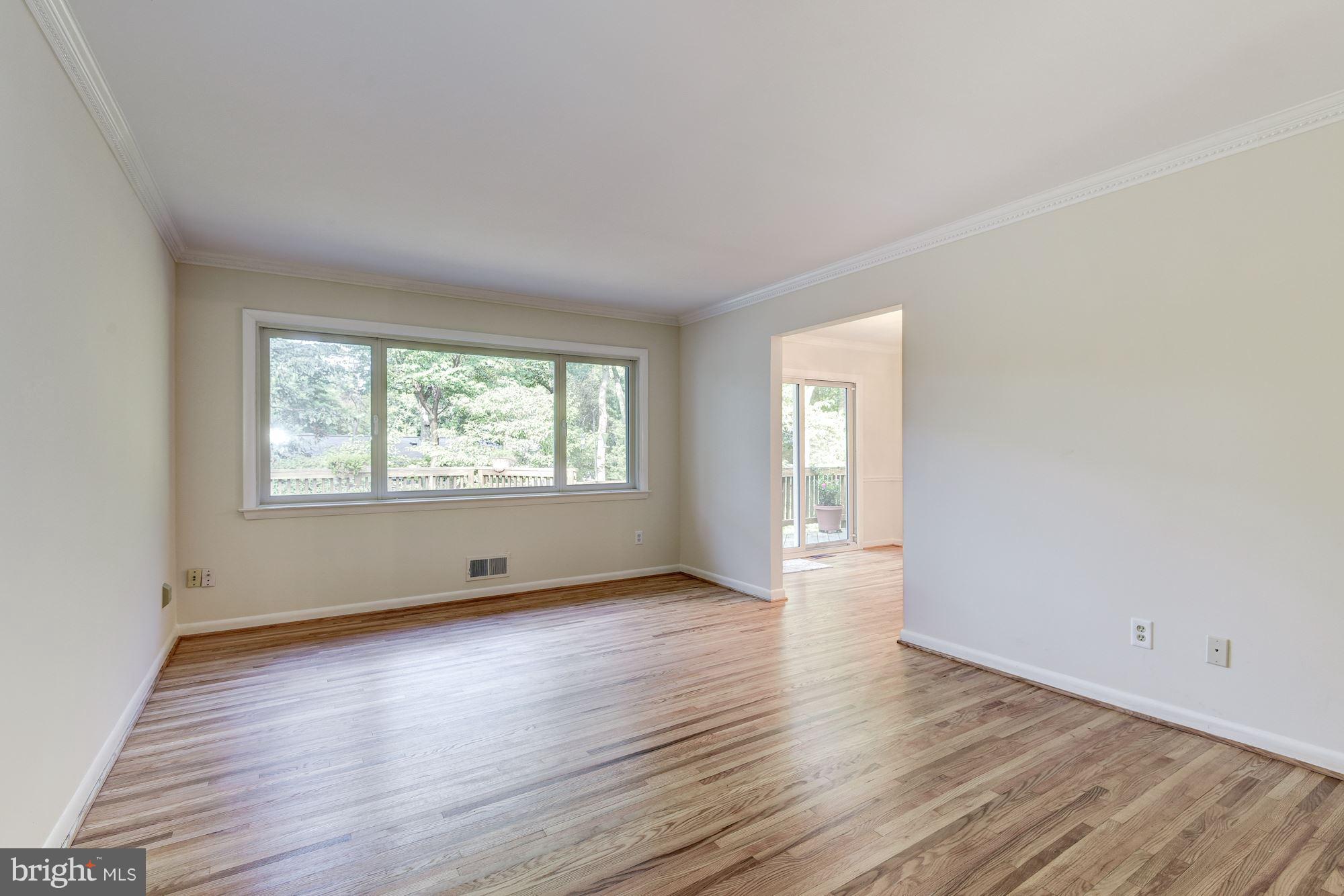 ROLLING VALLEY - Residential