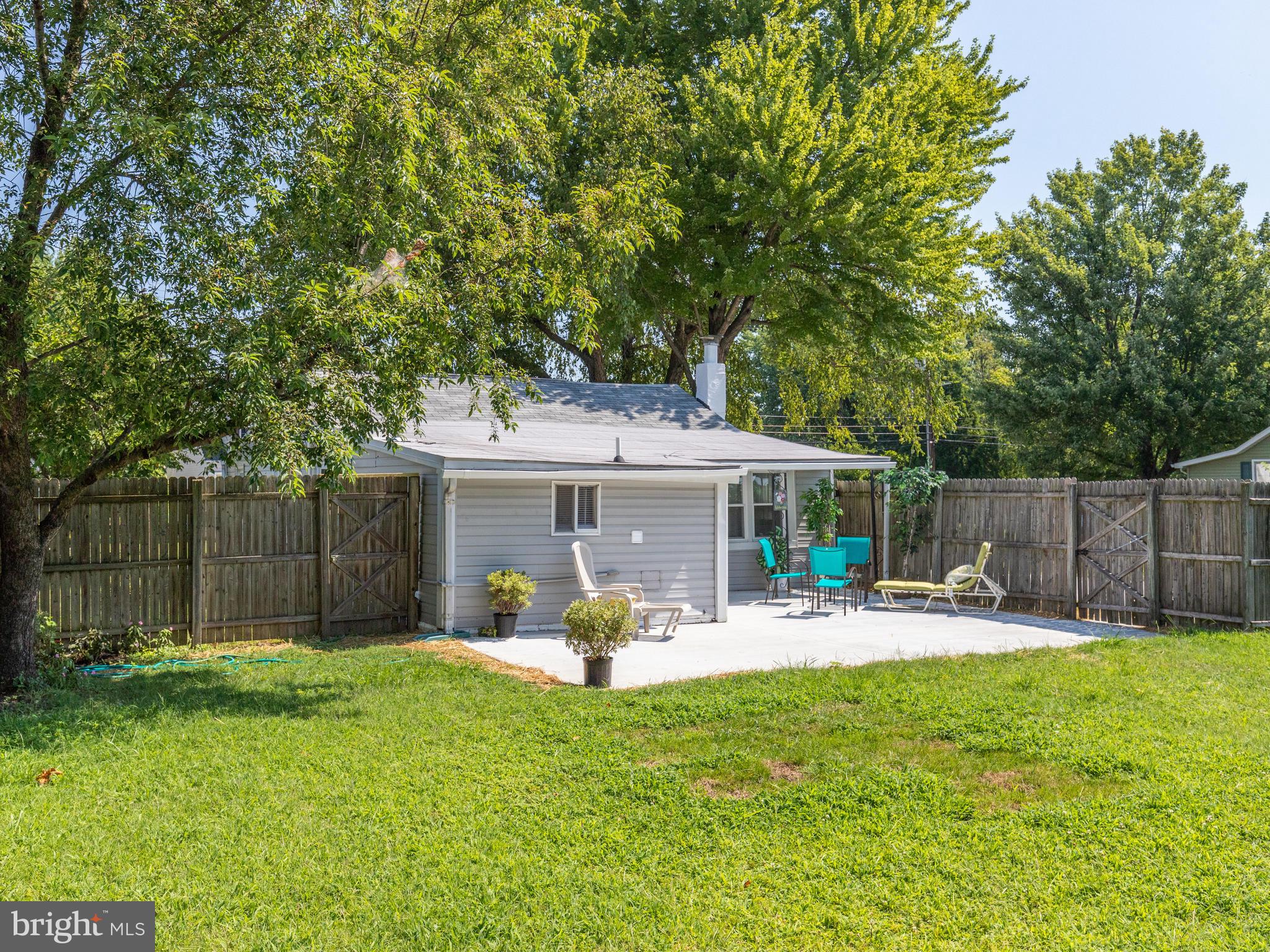 SHORELAND - Residential