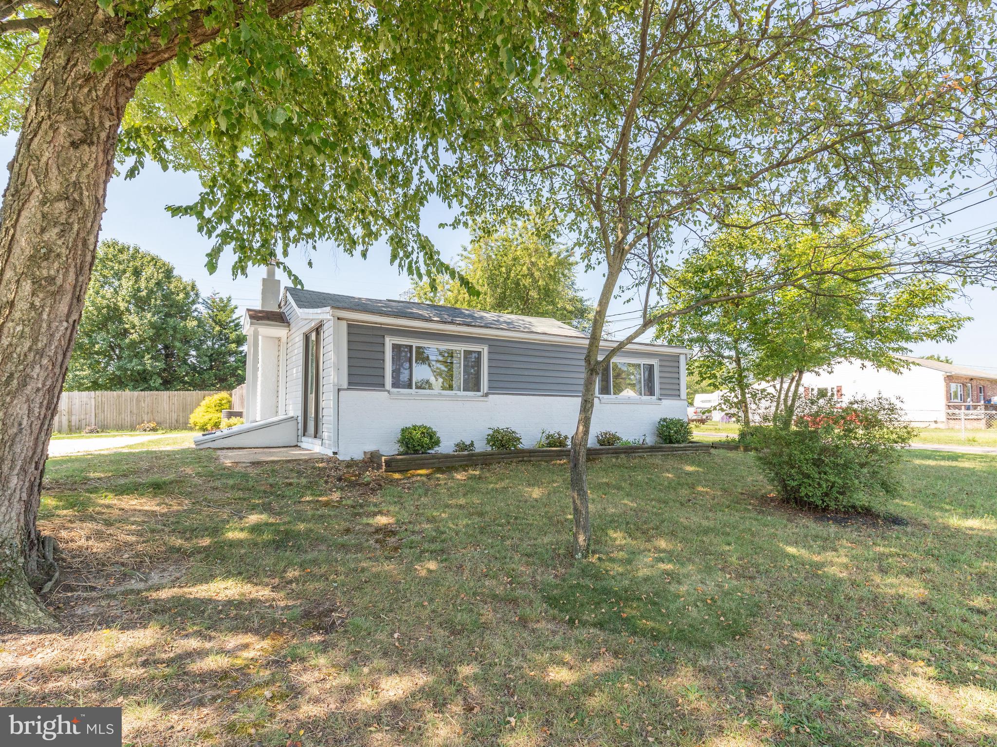 SHORELAND - Residential