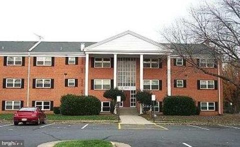 Condo For Rent - 120 Washington Street #A6<br/> Loudoun County, LEESBURG, VA 20176