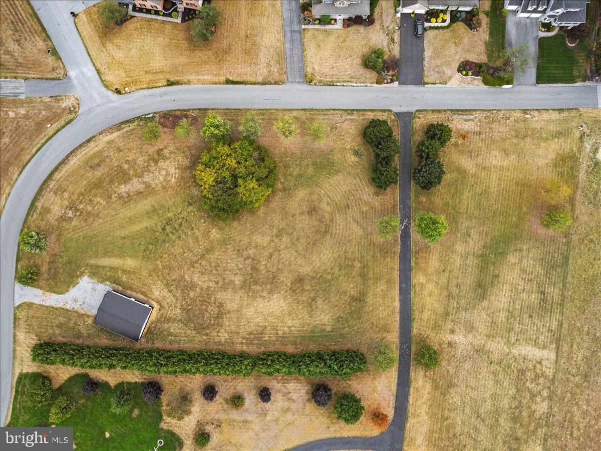 WHISKEY RUN ESTATES - Land