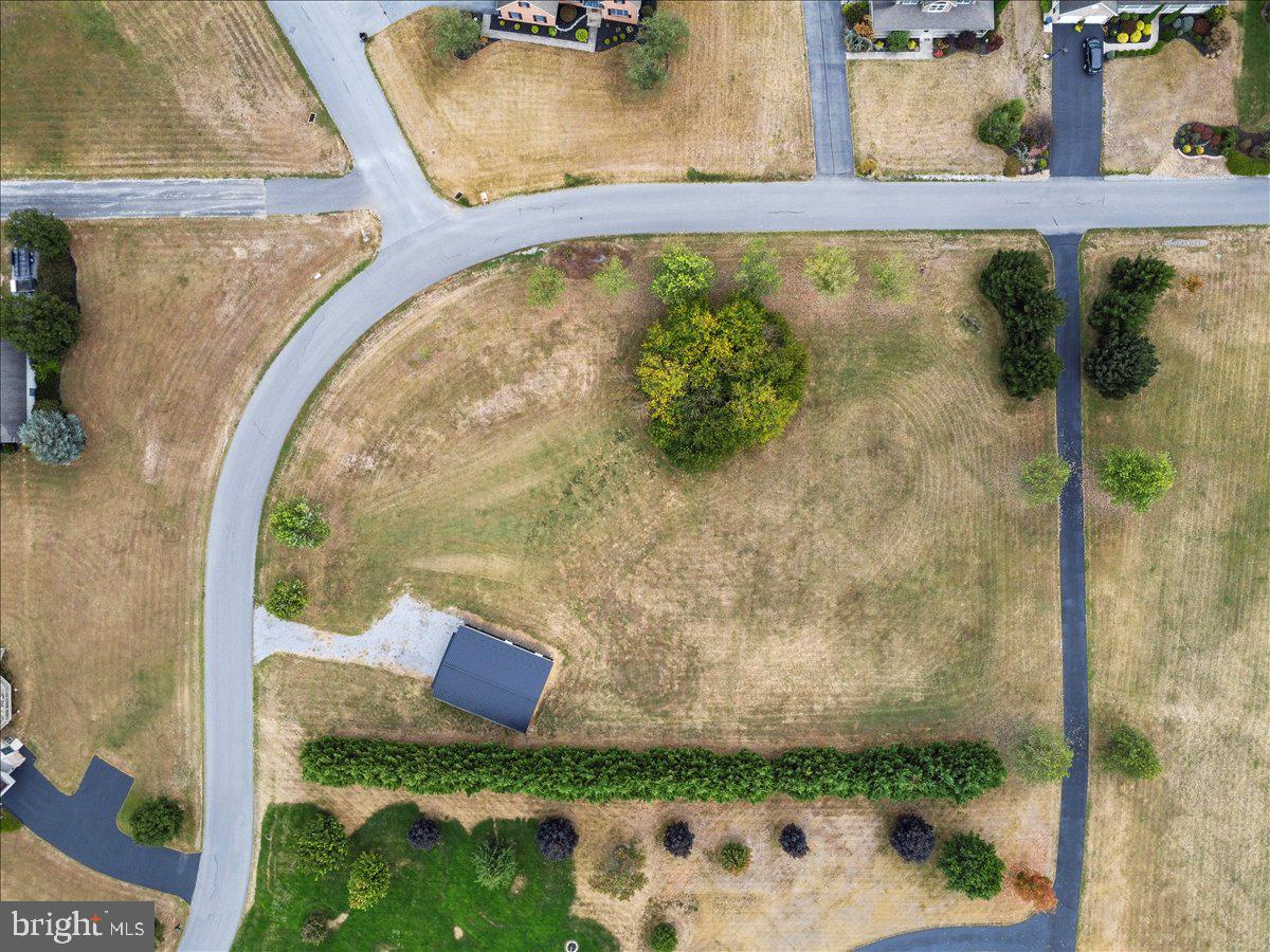 WHISKEY RUN ESTATES - Land