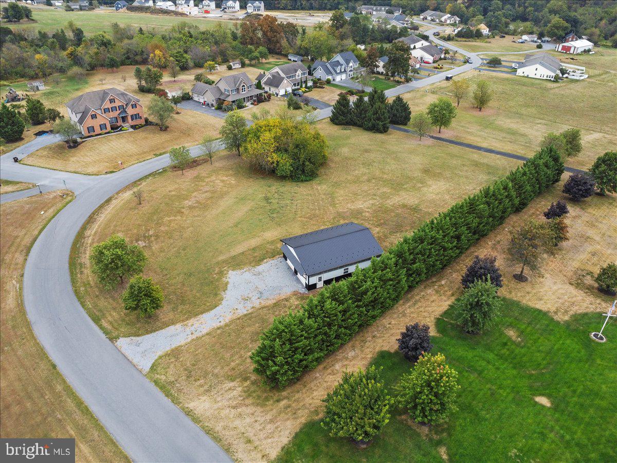 WHISKEY RUN ESTATES - Land