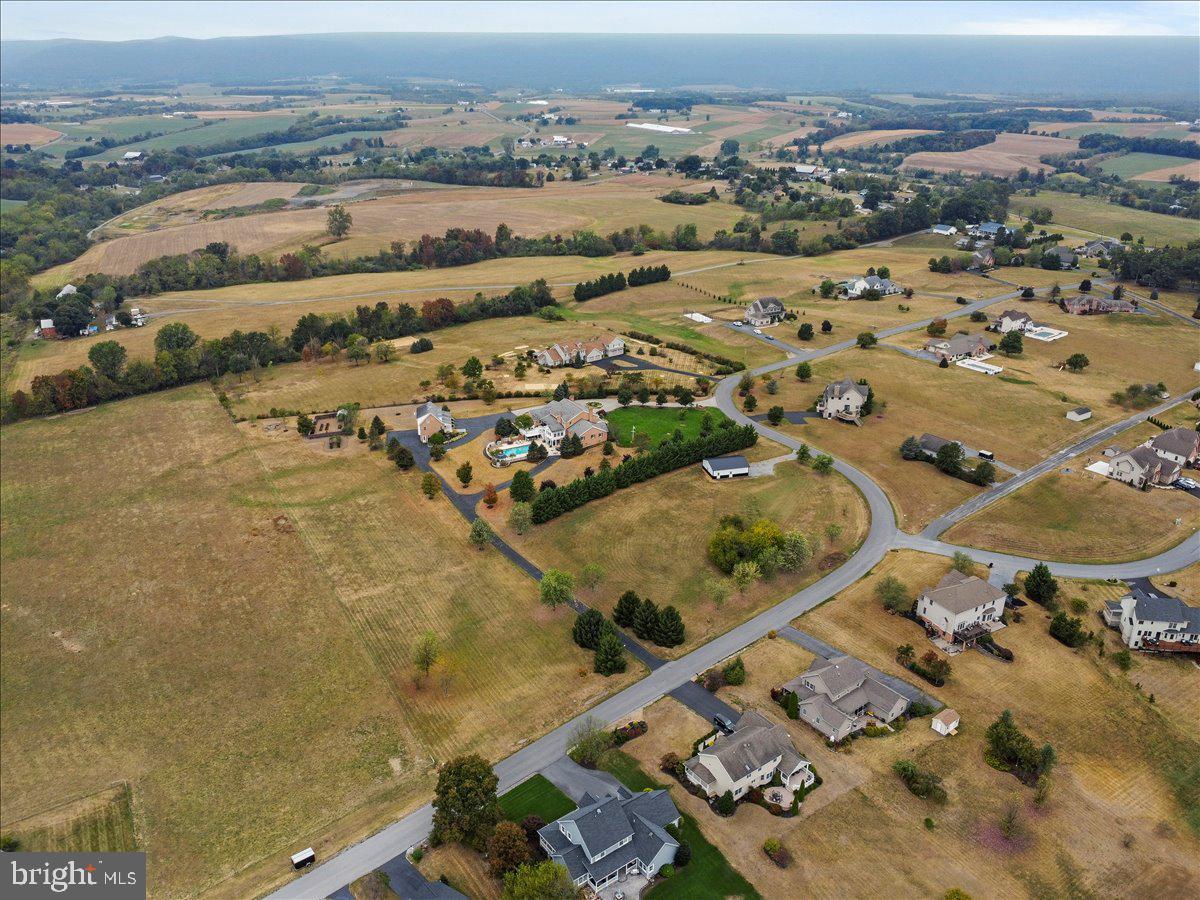 WHISKEY RUN ESTATES - Land