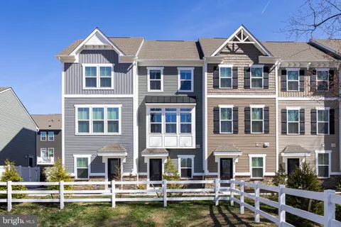 MLS: NJCD2110708