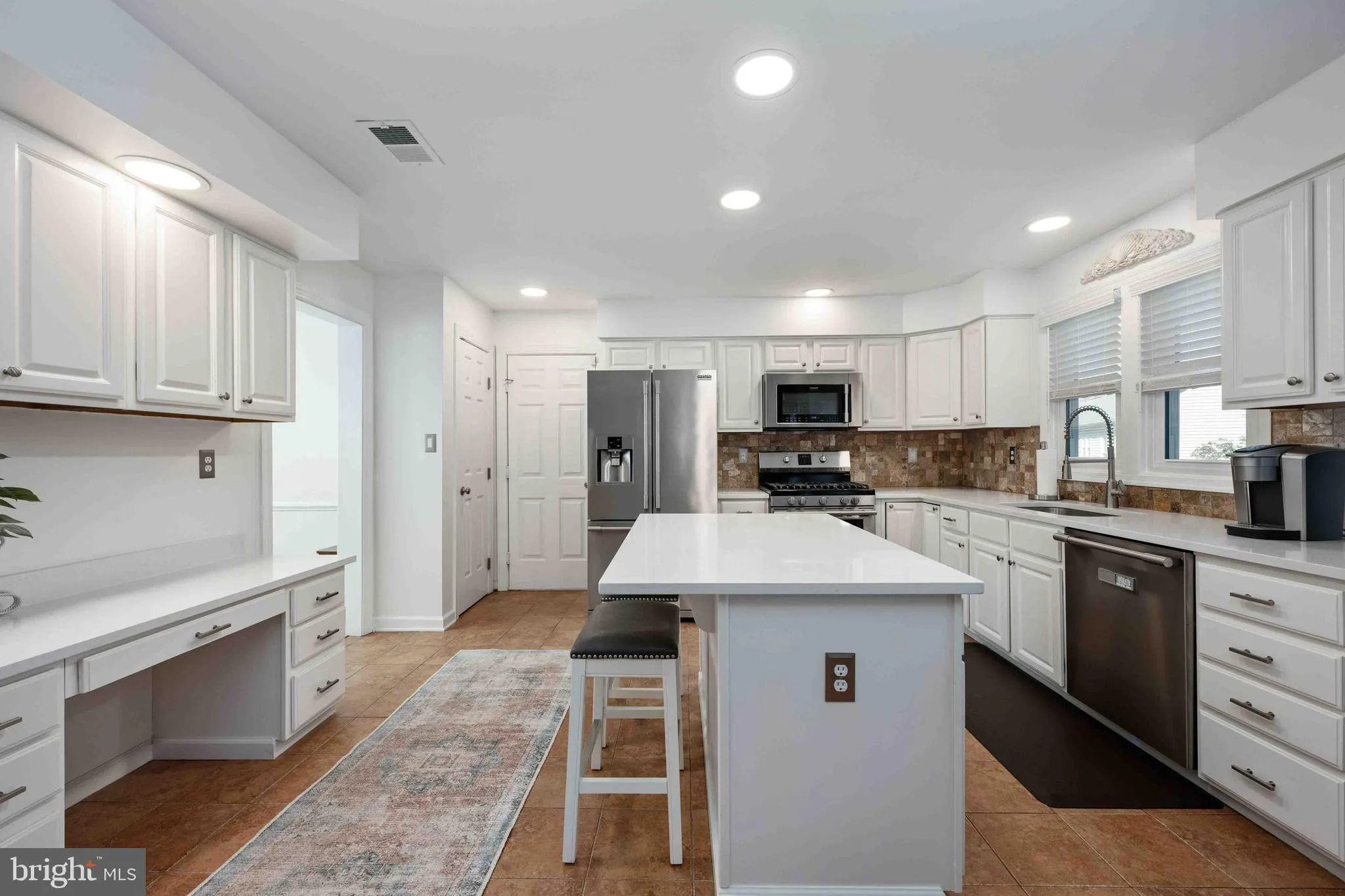 Dumfries, Virginia 22025, United States, 5 Bedrooms Bedrooms, ,4 BathroomsBathrooms,Residential,Contingent,1680