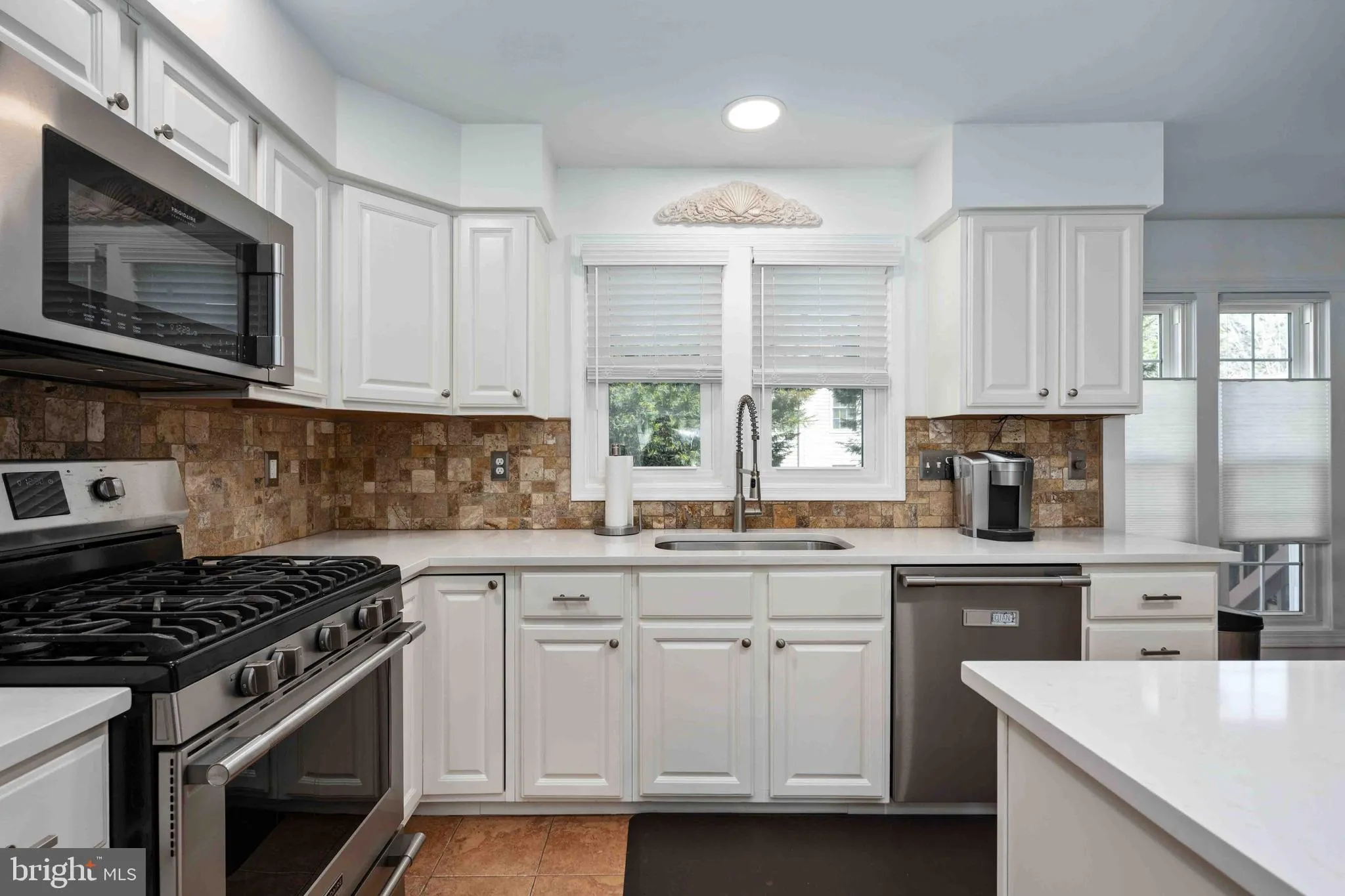 Dumfries, Virginia 22025, United States, 5 Bedrooms Bedrooms, ,4 BathroomsBathrooms,Residential,Contingent,1680