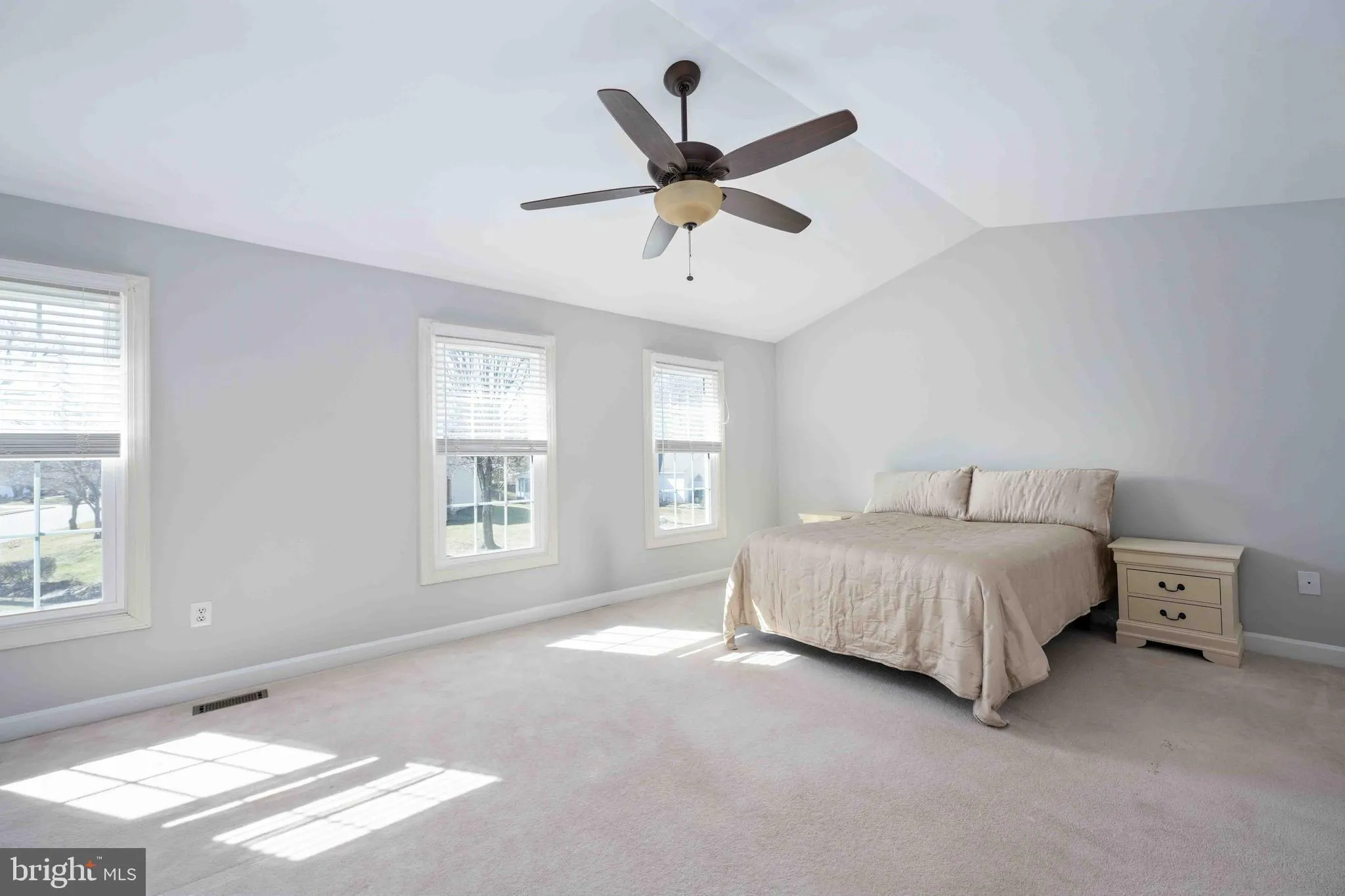 Dumfries, Virginia 22025, United States, 5 Bedrooms Bedrooms, ,4 BathroomsBathrooms,Residential,Contingent,1680