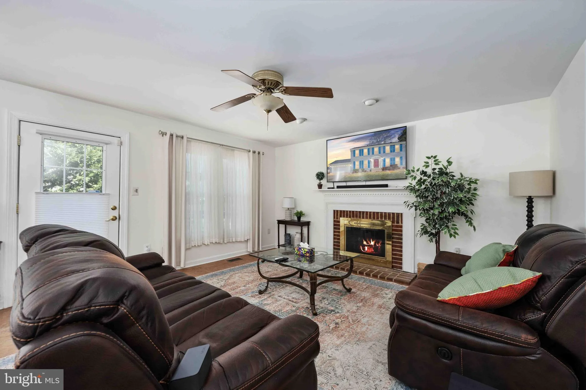 Dumfries, Virginia 22025, United States, 5 Bedrooms Bedrooms, ,4 BathroomsBathrooms,Residential,Contingent,1680