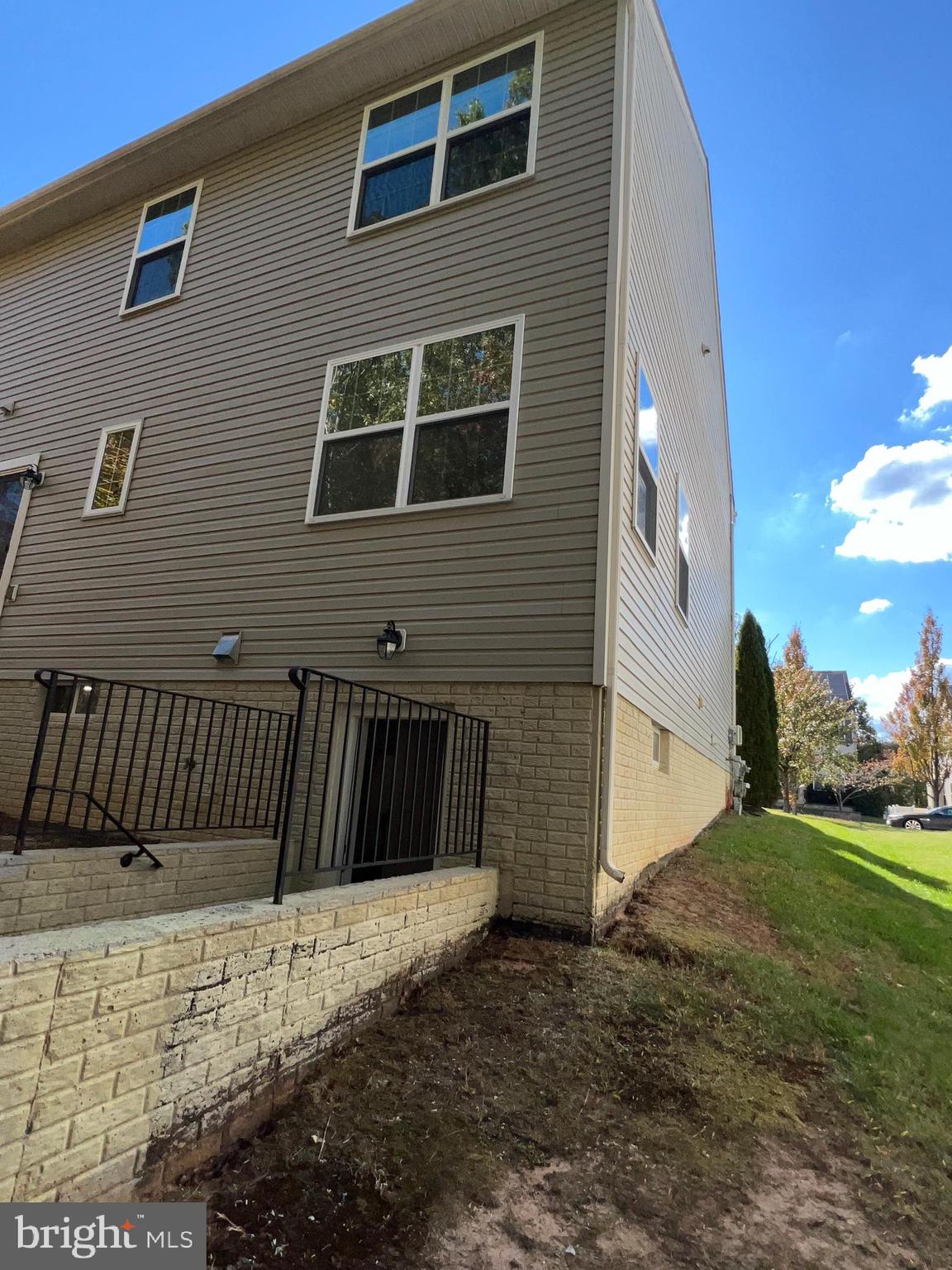 TANYARD SPRINGS - Residential