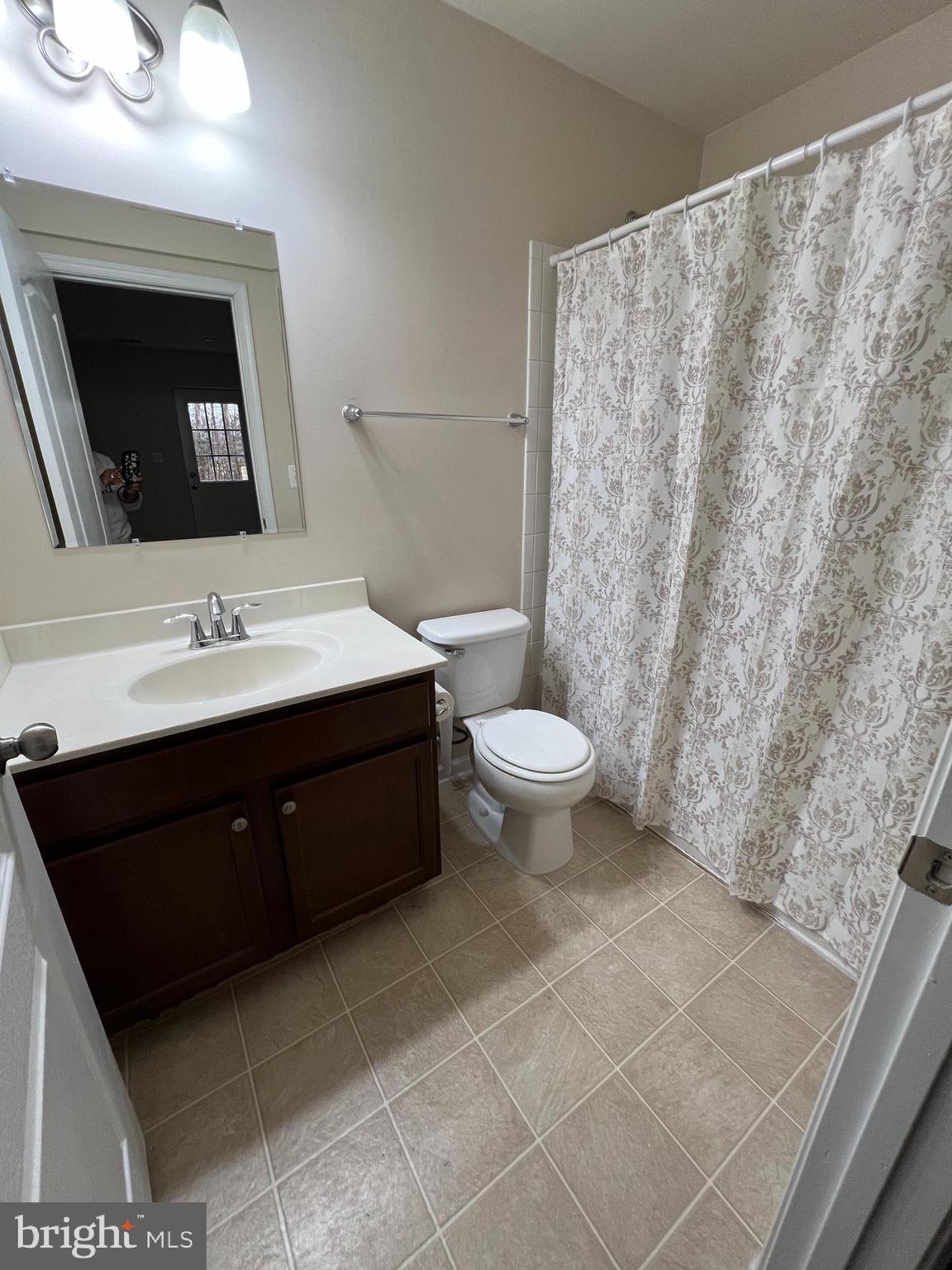 TANYARD SPRINGS - Residential