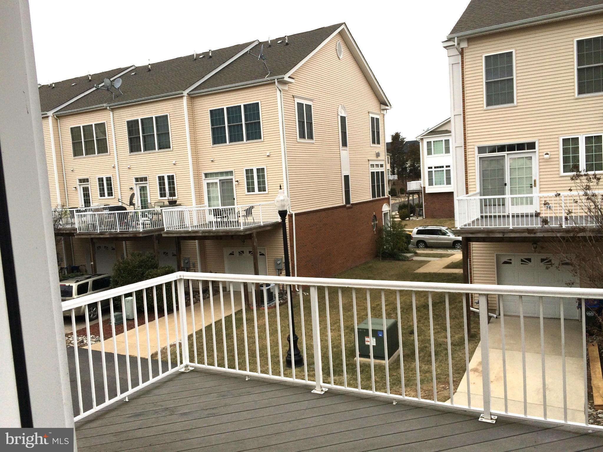 SOUTH RIDING - Residential Lease