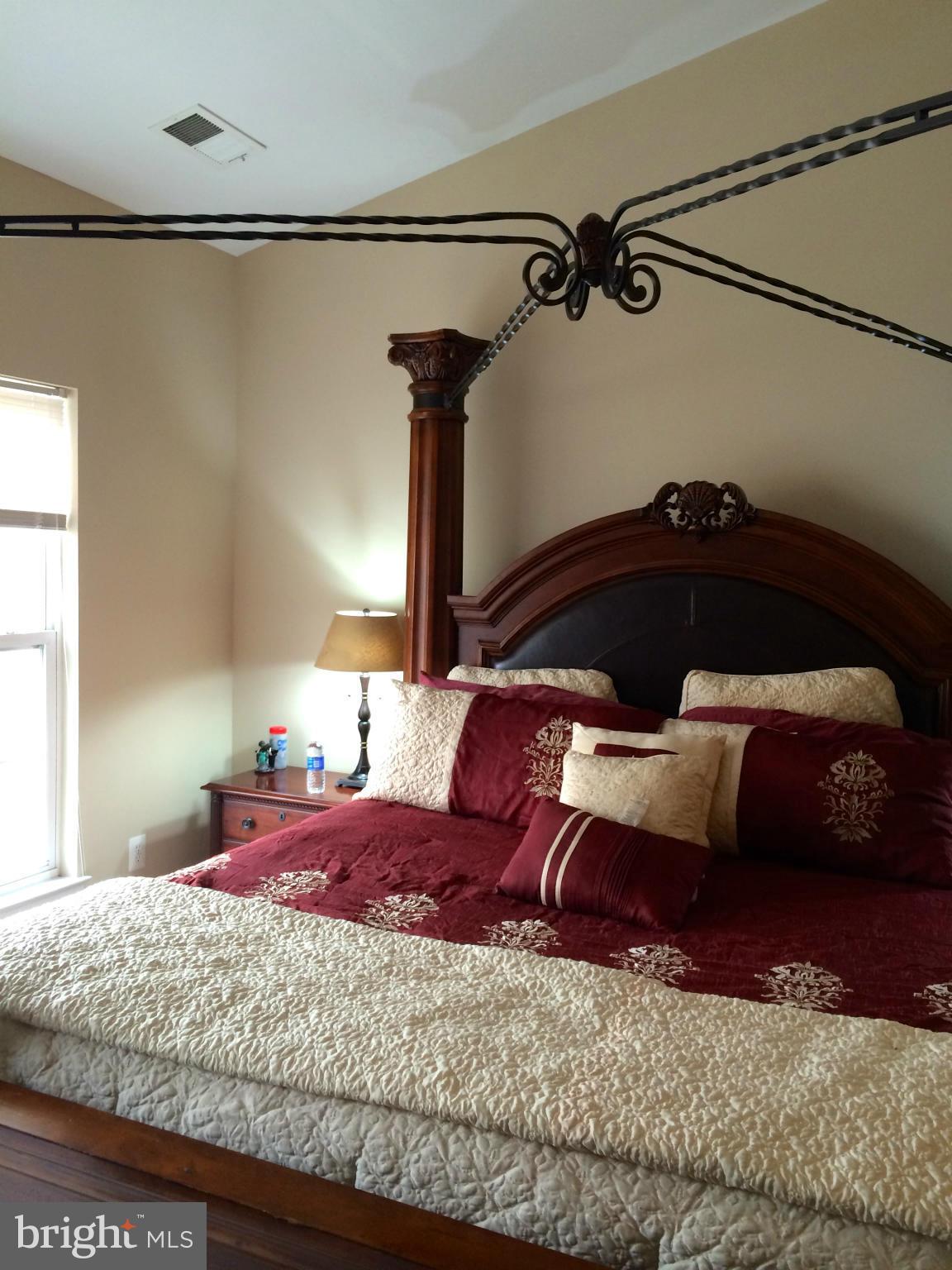 SOUTH RIDING - Residential Lease