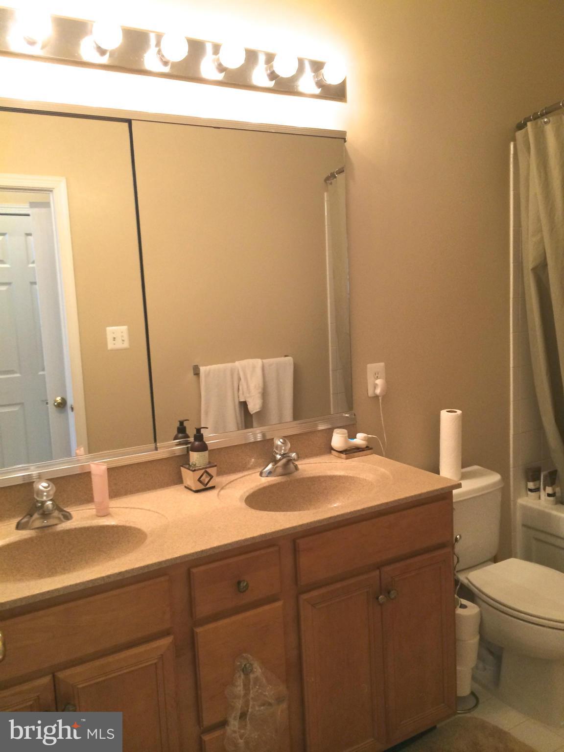 SOUTH RIDING - Residential Lease