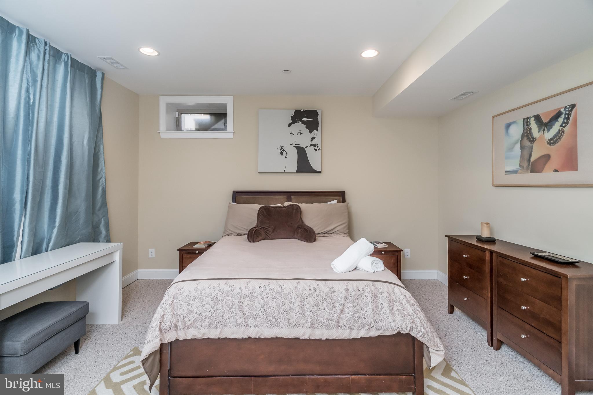 POINT BREEZE - Residential Lease