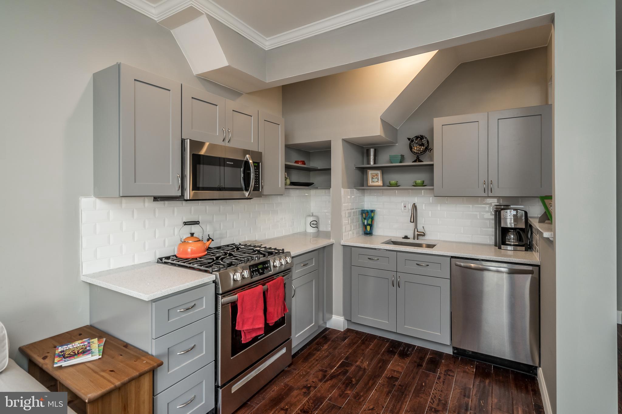 POINT BREEZE - Residential Lease