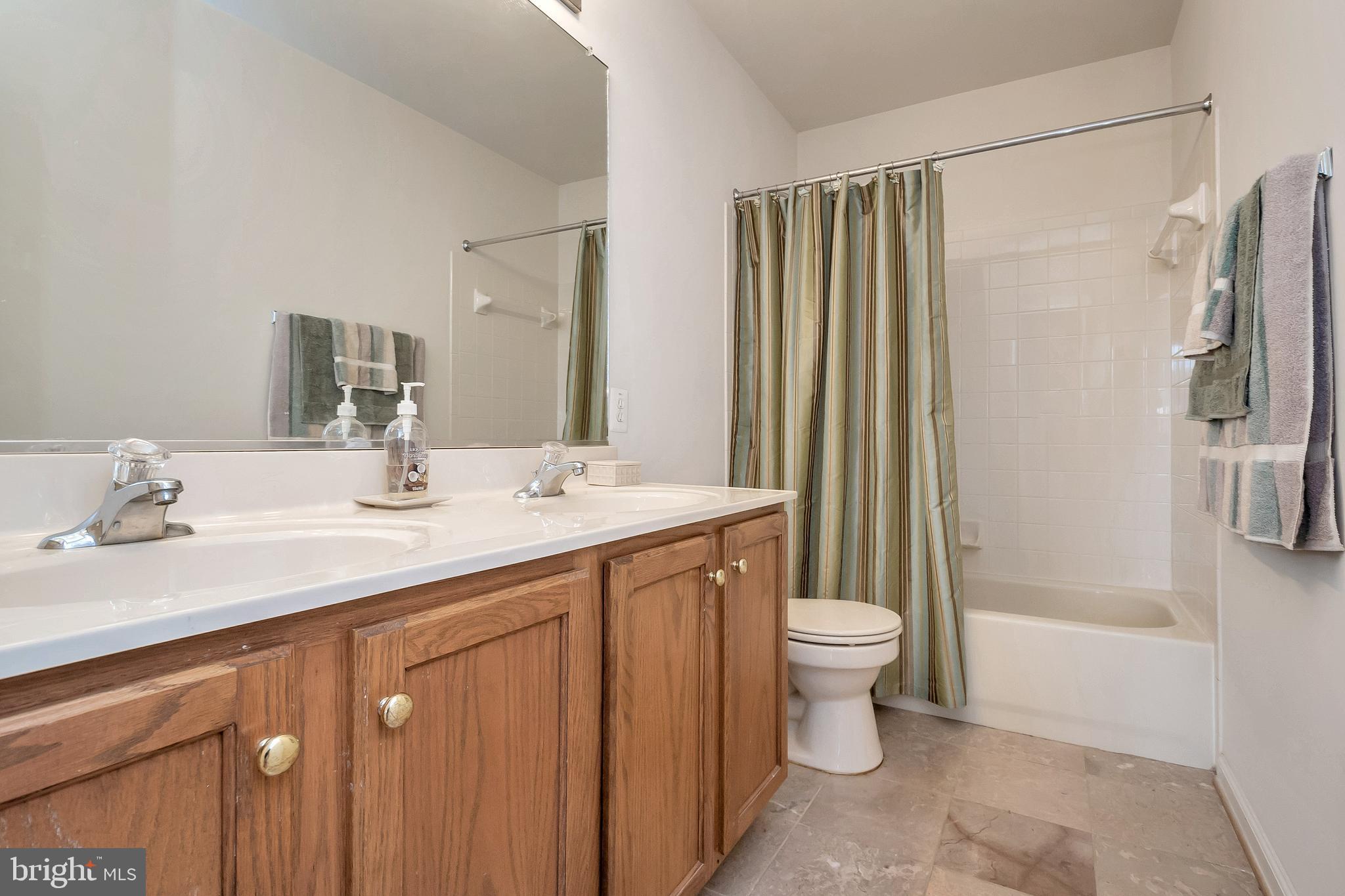 STAFFORD LAKES VILLAGE - Residential