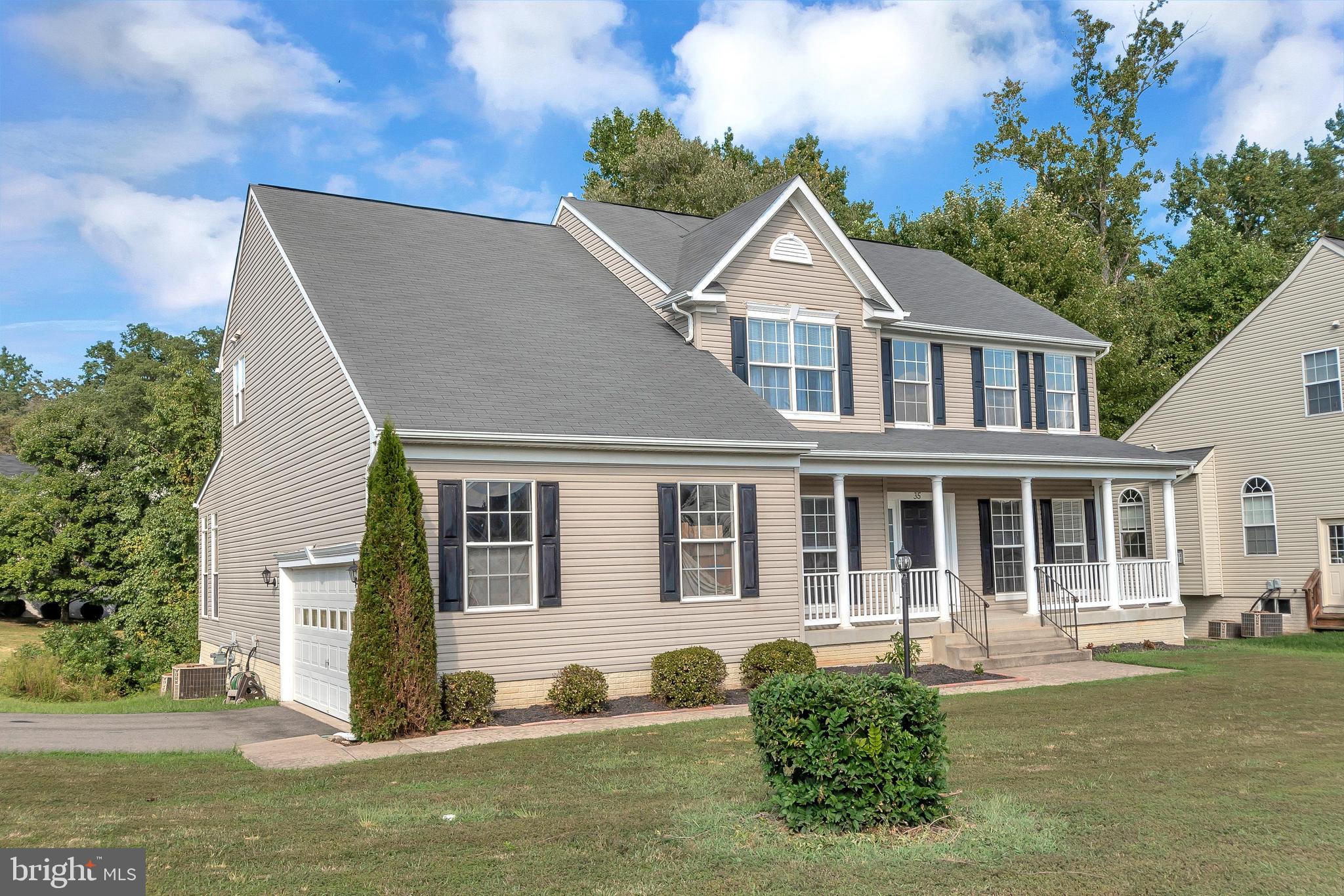 STAFFORD LAKES VILLAGE - Residential