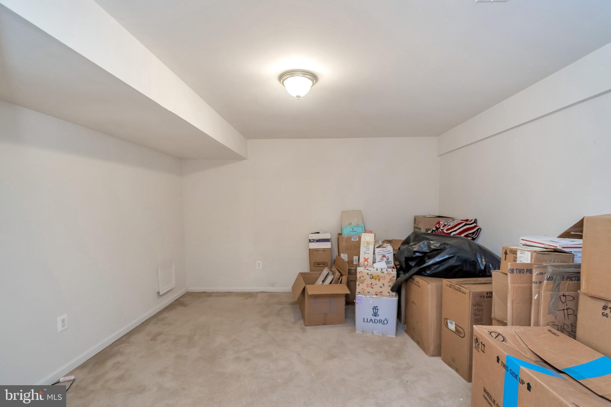 STAFFORD LAKES VILLAGE - Residential