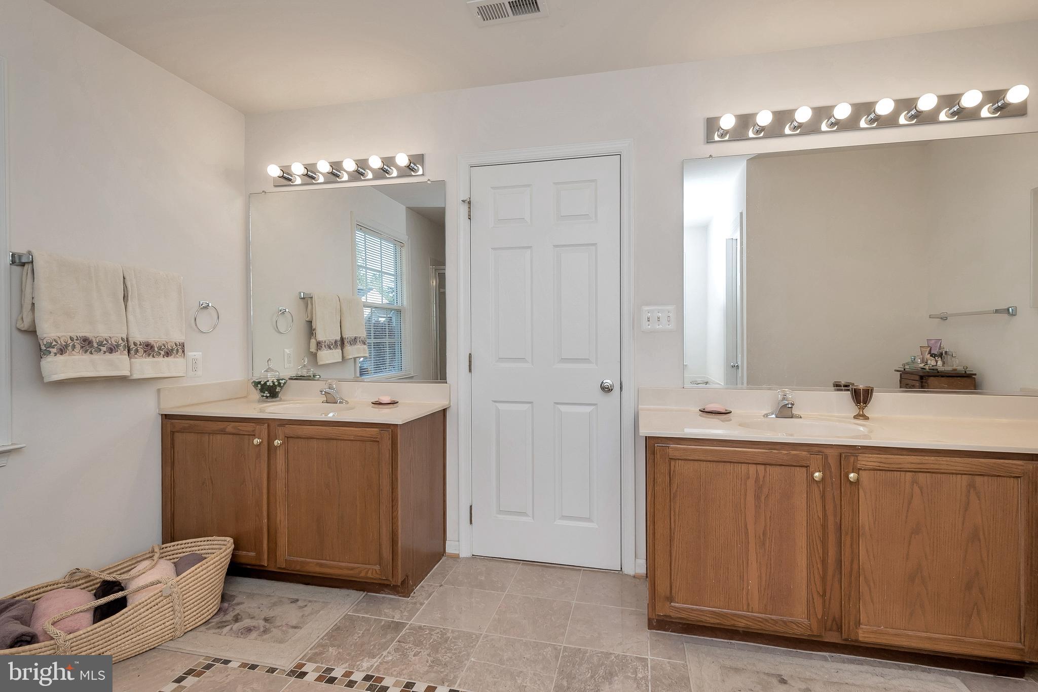 STAFFORD LAKES VILLAGE - Residential