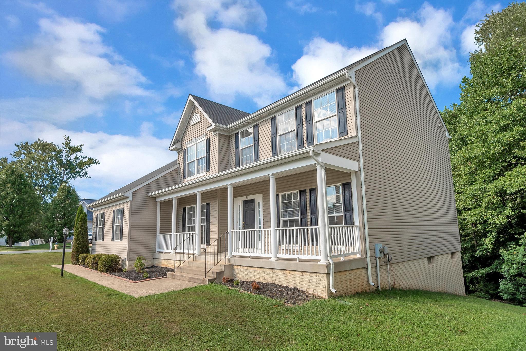 STAFFORD LAKES VILLAGE - Residential