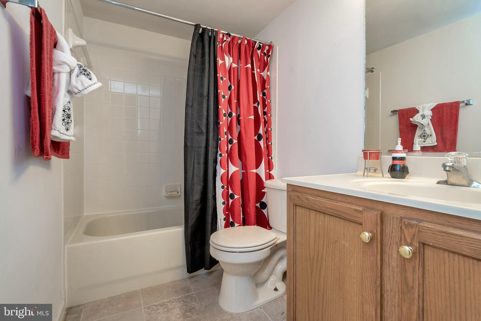 STAFFORD LAKES VILLAGE - Residential