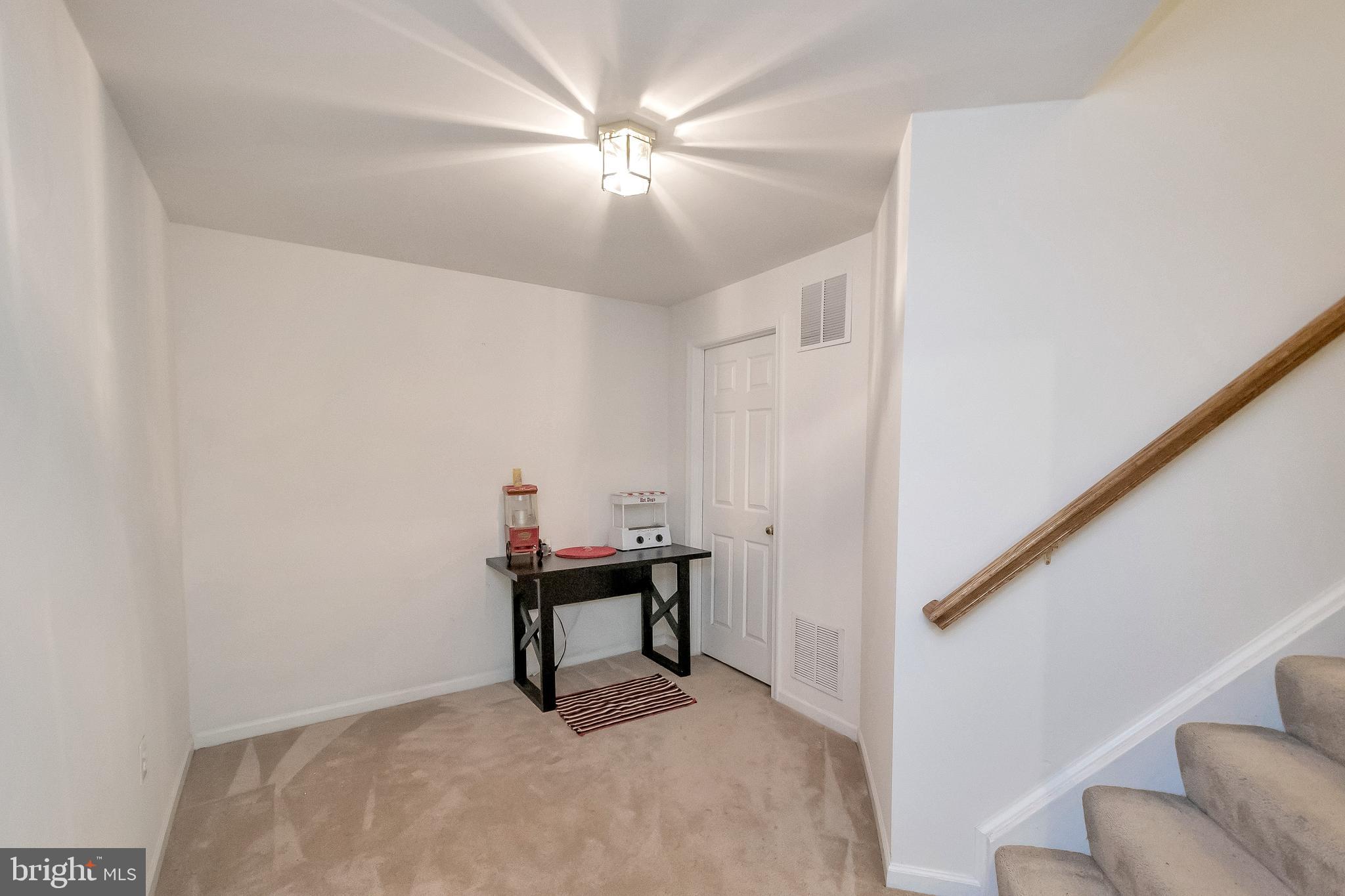 STAFFORD LAKES VILLAGE - Residential